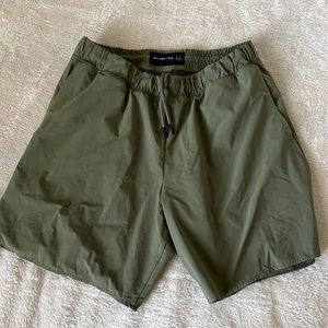 Abercrombie and Fitch Saturday short